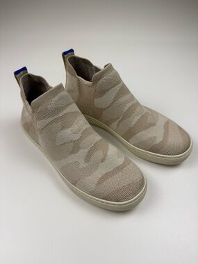 Rothys The Chelsea Desert Sand Camo Knit Slip-on Ankle Boot 7.5